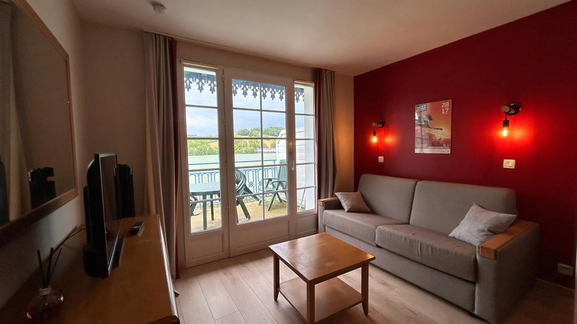 Apartment Appt Hameau Du Lac, Avec Piscine Marciac